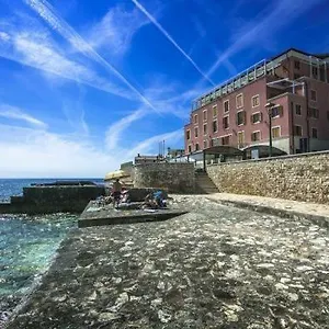 Guest house Rotonda Novigrad